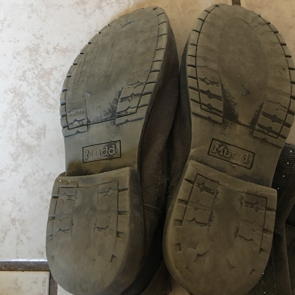 Boots - Picture 6 of 6
